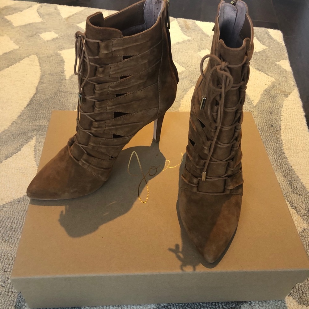 Joie
Jelka Heel Bootie